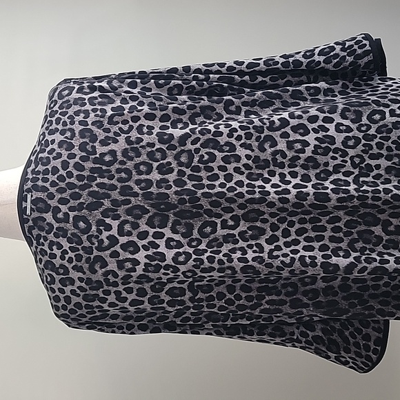 MICHAEL KORS 2X ANIMAL PRINT BELL SLEEVE BLOUSE - Picture 6 of 11